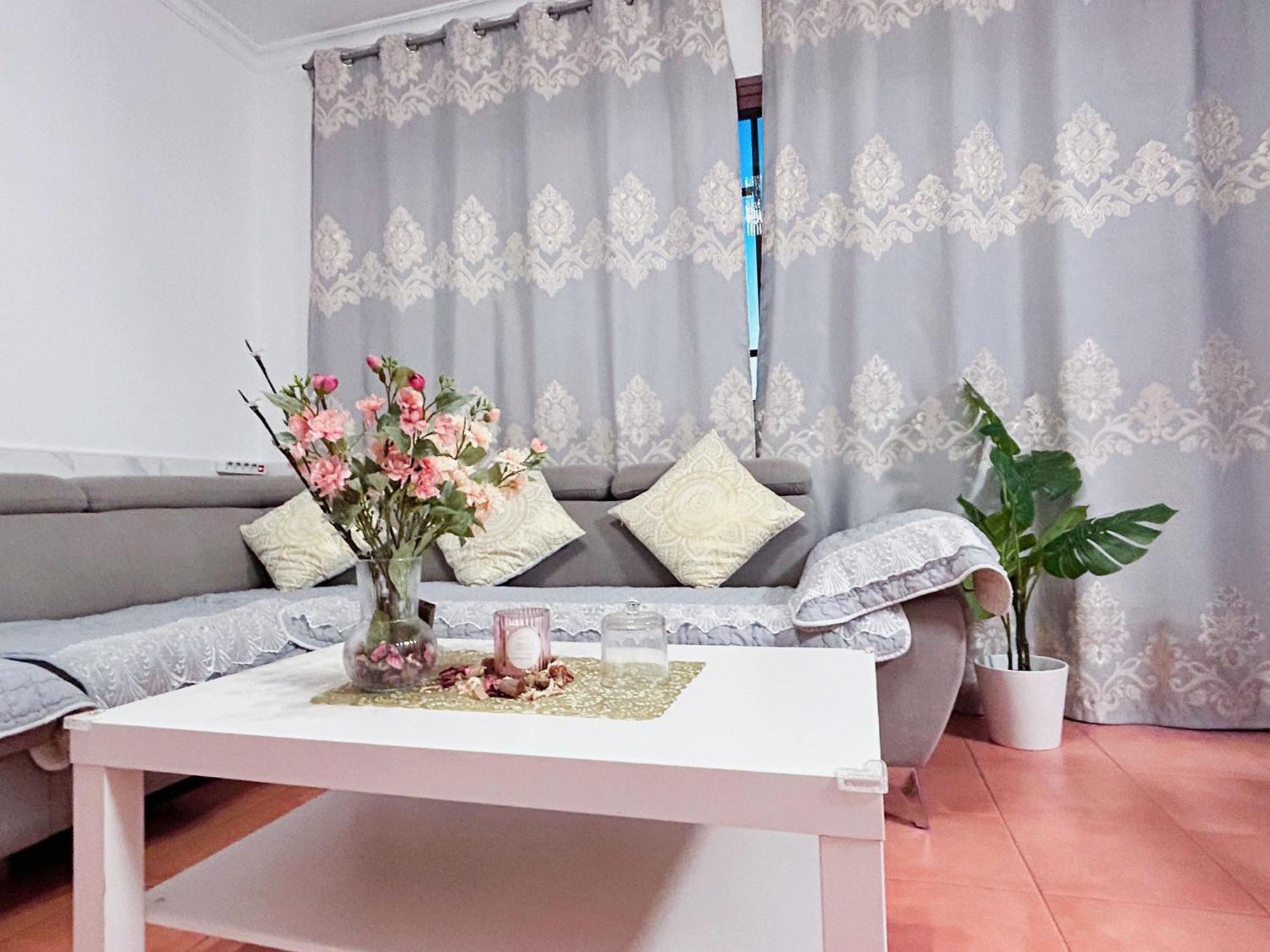 Big Villa Puerto Rico With Heated Saltwater Jacuzzi Pool & Bbq & Private Parking Eksteriør billede