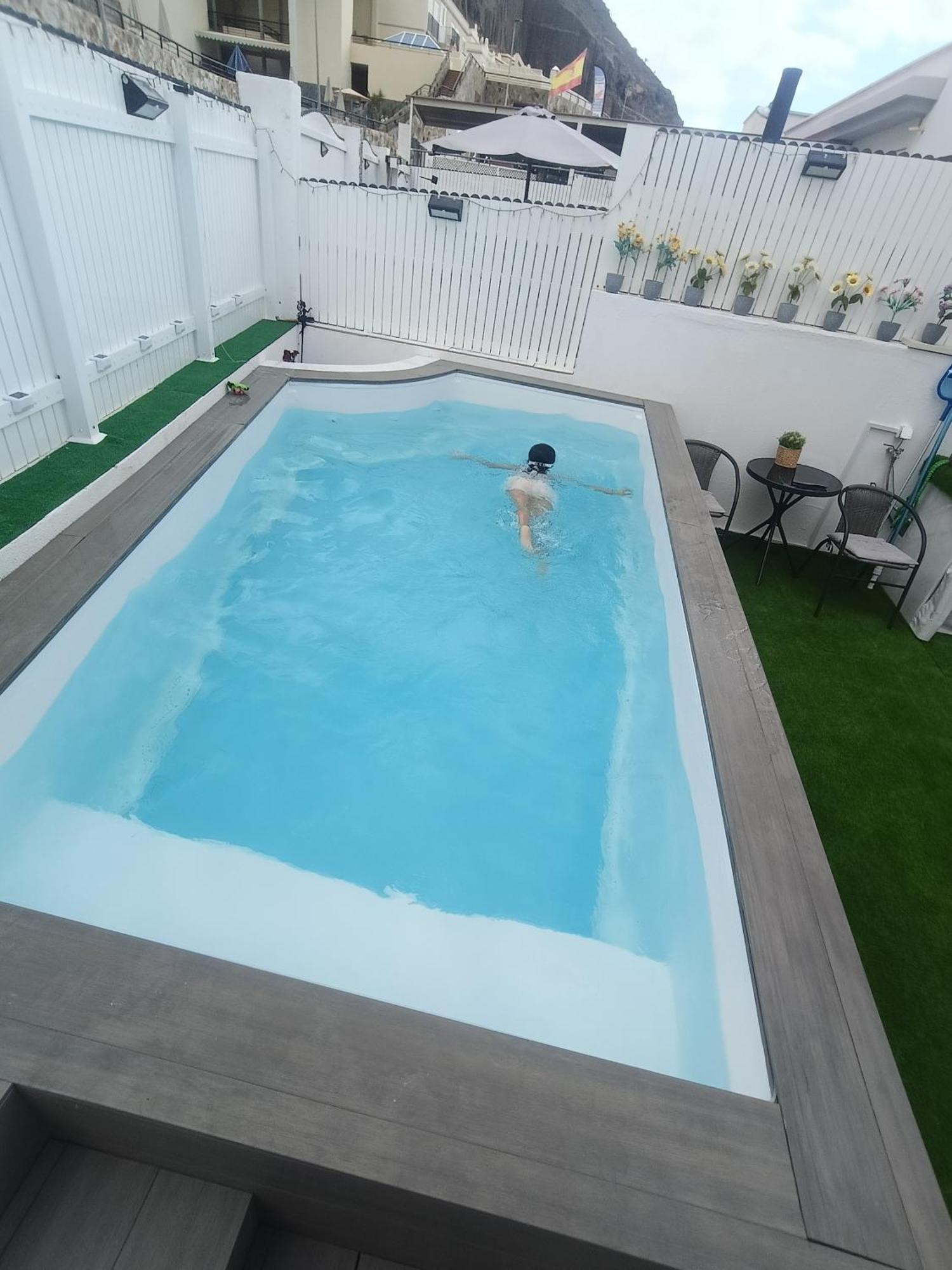 Big Villa Puerto Rico With Heated Saltwater Jacuzzi Pool & Bbq & Private Parking Eksteriør billede